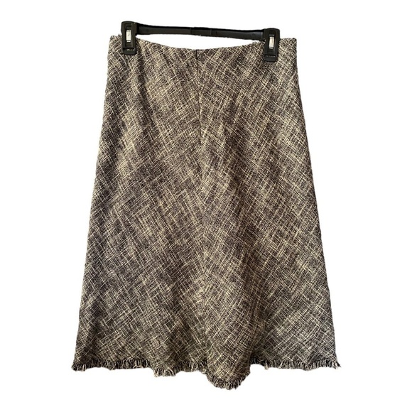 Women’s Skirt Mid length Gray Size 12 in Excellent Used Condition - Picture 1 of 6